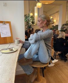 Vinter Mode Outfits, Skandinavian Fashion, Uni Outfits, Autumn Fits, Uggs Outfit, Cold Outfits, Stockholm Fashion, Winter Fits, Mode Inspo