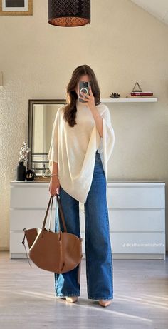 Winter Outfits With Wide Leg Jeans, Wide Leg Jean Outfits Fall, Modest Girly Outfits Casual, Simple But Elegant Outfits, Church Outfit Christmas, Church Christmas Outfit, Jean Church Outfit, Winter Church Outfits For Women Classy, Church Outfit Pants