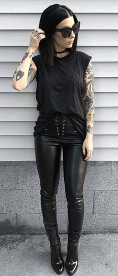 Jessica Haze Outfits, Goth Glam Aesthetic, Modern Gothic Fashion, Alternative Style, Black Outfits, Looks Black, Indoor Garden Ideas