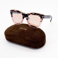 100% New Authentic Eyewear With Full Package Brand: Tom Ford Model: Tom Ford Tf685 56g Condition: New With Full Package Frame Color: Brown/Pink Lens Color: Grey Frame Material: Acetate Lens Socket: 52 Mm Bringe Width: 20 Mm Temple Length: 140 Mm Made In Italy Item Included: Authentic Eyewear, Certificate Of Authentic, Cleaning Cloth, Case. Ford Accessories, Grey Frame, Women Sunglasses, Womens Toms, Ford Models, Pink Brown, Cleaning Cloth, Tom Ford, Havana