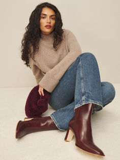 Whether you're heading to the office, meeting friends for brunch, or exploring a local pumpkin patch, this outfit has you covered. The carefully selected pieces work together to create a flattering, fashion-forward look that makes you feel like the best version of yourself. Embrace the beauty of the season in comfort and confidence. Heeled Ankle Boots Outfit, 2024 Countdown, Casual Dresses For Summer, Uni Fits, Estilo Kardashian, Instagram Baddie, Fall Lookbook, Fantasy Closet, Work Clothes