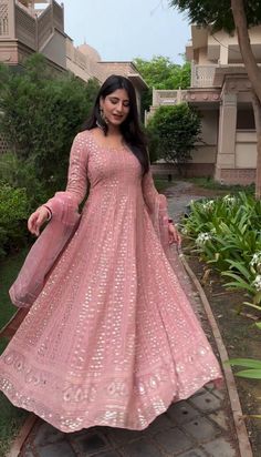 Ready To Wear Gown, Full Sleeve Gowns, Long Anarkali Gown, Cutwork Saree, Diwali Dresses, Sleeve Gown, Anarkali Gown, Heavy Embroidery, Party Kleidung