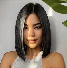 Sleek Short Hair, Bob Cuts, Hair Color Techniques, Haircuts For Medium Hair, Haircuts Straight Hair, Long Bob Hairstyles, Hair Inspiration Color, Shoulder Length Hair, Thick Hair