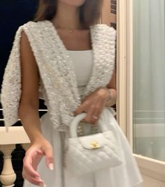 🐆 White Luxury Aesthetic, Classy And Fab, Blooming Tea, Luxury Aesthetic, Arab Women, Future Lifestyle, Aesthetic Women, Kendall Jenner Style, Casual Elegance