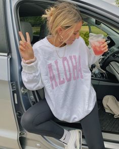 natalie on Instagram: “channeling an “aloha” mindset with this cloudy weather🤍🧚🏼‍�♀️ @shop.olivelynn + my code: NATALIE for 20% off🍋🍋🍋” Cloudy Weather, Monogram T Shirts, Cute Outfits For School, Sports Style, Sweatshirt Vintage, Cute Comfy Outfits, Basic Long Sleeve, Back To School Outfits, Long Sleeve Sweatshirt