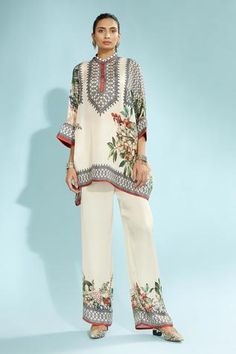 Shop for Rajdeep Ranawat Beige Chanel Silk Printed Poncho Tunic for Women Online at Aza Fashions Collar Chanel, Rajdeep Ranawat, Tunics Online, Western Tops, Satin Color, Notting Hill, Fashion App, Band Collar, Blue Silk