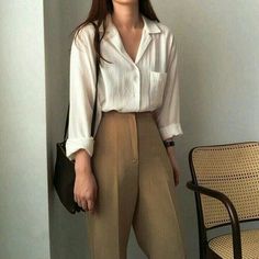 Vintage Outfits Classy, Korean Pants, Korean Fashion Ideas, Academia Outfits, Outfit Korean, Fashion Skirts, Academia Fashion, Beach Outfits, Tomboy Outfits