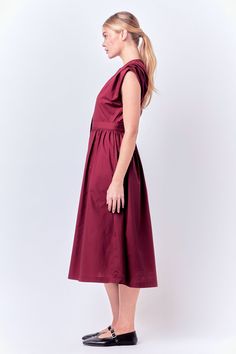 This stunning Pleated Shoulder Midi Dress can take you from your desk to your evening out. Featuring a stand collar with a placket pleated shoulder and sleeveless design for maximum comfort this midi length dress is perfect for any occasion. Show off your fashion-forward style with a look that emphasizes your unique silhouette. Get this midi dress today and be the envy of your friends as you make a bold statement in this must-have ensemble. Stand collar with placket Pleated shoulder Sleeveless M Chic Midi-length Pleated Dress With Box Pleat, Knee-length Pleated Dress For Dress Down Days, Sleeveless Midi Dress With Box Pleat For Formal Occasions, Summer Knee-length Midi Dress With Box Pleat, Sleeveless Pleated Dress With Box Pleat For Summer, Sleeveless Box Pleat Pleated Dress For Summer, Classic Sleeveless Midi Dress With Pleated Waist, Classic Sleeveless Box Pleat Midi Dress, Classic Sleeveless Midi Dress With Box Pleat