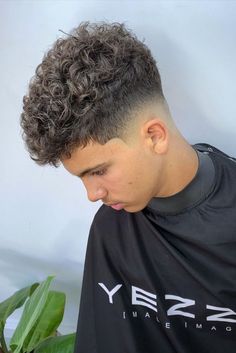 Boys Haircuts Curly Hair, Boys Curly Haircuts, Mid Fade Haircut, Taper Fade Curly Hair, Fade Haircut Styles, Curly Hair Fade, Men Haircut Curly Hair, Taper Fade Haircut