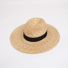 Material: wheat strawFor the season: SummerHat style: flat topHat brim style: wide brimSize: adjustable (55-60cm)Function: sun protection, sunshadeStyle: straw hatStyle: Versatile, elegant, minimalist, casual, fashionable OL, simple, European and American, light luxury, high-endFabric name: Wheat strawProcessing method: hand knittingStyle Category: Fashion CommutingProcessing technology: hand-woven White Boater Hat With Flat Crown For Summer, White Flat Crown Straw Hat For Beach, White Flat Crown Sun Hat For The Beach, Straw Fedora With Flat Crown For Vacation, Summer Wide Brim Boater Hat In Paper Straw, Vacation Straw Fedora With Flat Crown, Casual Straw Hat With Flat Crown For Vacation, Trendy Straw Boater Hat For Vacation, Summer Fedora With Flat Crown For Beach