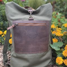 HARVEST BAG Waxed Canvas Backpack, Waxed Canvas Bag, Leather Pocket, Classic Bags, Canvas Backpack, Waxed Canvas, Mountain Backpack, Farmers Market, In The Garden