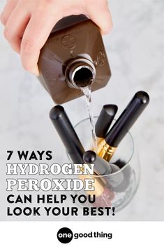 You can use hydrogen peroxide for much more than just first aid! Check out these 7 brilliant ways to use peroxide for personal care, hygiene, and beauty! #hydrogenperoxide #skincare One Good Thing By Jillee, Hacks Beauty, Anti Aging Oils, Baking Soda Uses, Baking Soda Shampoo, Hydrogen Peroxide, Makes You Beautiful, Best Anti Aging, Younger Looking Skin