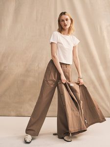 Tencel Twill Pleated Pant Versatile Relaxed Fit Chinos For Work, Relaxed Fit Cargo Pants With Elastic Waistband For Work, Wide-leg Cargo Pants For Work, Relaxed Fit Pants With Welt Pockets For Daywear, Wide-leg Cargo Pants For Work With Welt Pockets, Straight Pants With Pockets For Daywear, Spring Utility Wide Leg Work Pants, Utility Wide Leg Pants For Spring, Versatile Spring Cargo Work Pants