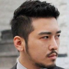 Asian Hairstyles for Men and Haircuts in 2022 (With Pictures) Hairstyle Men Medium, Asian Short Hair Round Face, Men Bangs, Asian Men Hairstyles, Gentleman Haircut, Haircuts Asian, Short Hair Round Face, Asian Hairstyles, Round Face Men