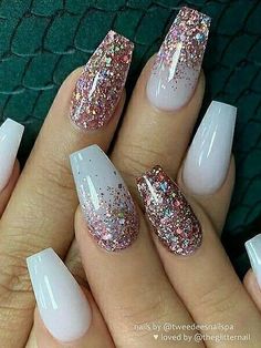 White Coffin Nails, Nails With Glitter, New Years Eve Nails, Nagellack Trends, Glamorous Nails, Trim Nails, Nail Polish Designs, Birthday Nails