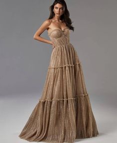 Glittering Gold Evening Dress, Elegant Glitter Evening Dress With Sweetheart Neckline, Glitter Evening Dress With Sweetheart Neckline, Elegant Evening Dress With Glitter And Sweetheart Neckline, Gold Glitter Evening Dress, Gold Sparkling Evening Dress, Elegant Evening Gown With Shimmer, Elegant Champagne Glitter Dress, Glamorous Shimmer Evening Dress For Gala