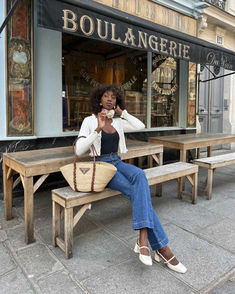 Simple Jeans Outfit, White Mary Jane Shoes, French Girl Style, French Women