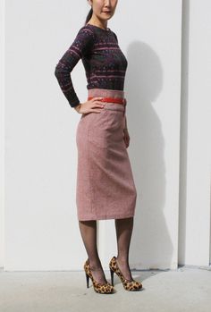 "Popular Wool High Waist Pencil Skirt in red tweed is finally here Brunch with friends, meetings at office or night out this skirt fits right in Flattering below the knee length makes it polished look while waist band sitting high on your waist makes your legs long and lean It is made of high quality red tweed wool with hint of stretch This slim winter skirt is constructed meticulously in tailor fit each size Wardrobe staple piece through all year round -Long and lean silhouette -Tailored Fit -D Pencil Skirt Outfits Winter, Straight Midi Skirt, Eclectic Outfits, High Waist Pencil Skirt, Skirt Office, Skirt Winter, Skirt Straight, Skirt Wool, Pencil Skirt Outfits