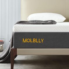 a mattress with the word mobbly on it