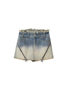 High-waisted women's denim shorts with frayed edges at the waistband and hem, requiring careful and skilled craftsmanshipBlack-edged silver-toothed #5 metal zippers on both sides, perfectly positionedEnsuring precision in every detail, with consistent and appropriate positioning and craftsmanship details Fabric composition: Coffee color: 62.2% Cotton, 26.5% Polyester, 10.8% Viscose, 0.5% Other fibers Denim color: 45.4% Cotton, 36.9% Polyester, 16% Viscose, 1.7% Other fibers Model's measurements: Height 170cm, Weight 49kg, Bust/Waist/Hip 85/59/88, Wearing size S Angel Dress, Faded Jeans, Denim Color, Coffee Colour, Denim Shorts Women, Colored Denim, Zipper Detail, Denim Mini, Jean Skirt