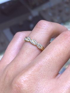 This item is made to order and takes 4-6 Weeks to complete. MaterialGold, Diamond DescriptionUp for sale we have a beautiful 14k Gold Twist Infinity Diamond Ring. Specifications:-Model #: DHODINFNDT-Metal Type: Rose, White, and Yellow Gold-Metal Purity: 14K-Total Diamond Weight: 0.35 carats-Gold Weight: 1.80 Grams Approx. weight depending on ring size -Color: F/G-Clarity: SI Brief Overview:-Free Sizing W/ Purchase-14 Day Return Policy-Conflict Free Diamonds-Satisfaction Guarantee-Black Velvet Bo Infinity Diamond Ring With Pave Setting For Wedding, Infinity Diamond Wedding Ring With Pave Setting, Infinity Wedding Ring With Pave Setting, Wedding Infinity Diamond Ring, Gold Infinity Eternity Band For Anniversary, Gold Infinity Diamond Ring For Wedding, Diamond White Infinity Jewelry With Vvs Clarity, Gold Infinity Diamond Ring, Infinity Jewelry In Diamond White With Vvs Clarity