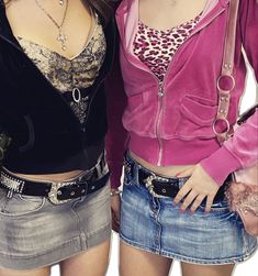 Mcbling Fashion, Trashy Outfits, 2000s Outfit, 일본 패션, 2000s Outfits, Rock Outfit, 2000s Fashion Outfits, Y2k Outfits