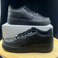 New Nike Air Force 1 Low Triple Black Mens/Kids Size 7y, Women Sz 8.5 Dh2920 001 >Brand New Never Worn And In Amazing Condition, (Has Box But Missing Lid) No Rips/Tears/Stains Anywhere On The Shoes. If You Have Any Questions Please Message Me And I’ll Get Back To You As Quickly As Possible. >If You Like This Pair Of Shoes You May Like Some Of My Other Pairs As Well, I Have Over 500 Pairs To Choose From I Give Discounts On All Bundles Nike Air Force 1 Black, Black Air Force 1, Baby Boy Outfits Swag, New Nike Air Force, Nike Air Force 1 Low, New Nike Air, Triple Black, Air Force 1 Low, Kids Sandals