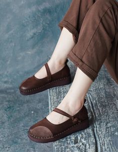 Soft Soles Handmade Retro Flat Walking Shoes — Obiono Flats Shoes Comfortable, Shoes Retro, Brown Coffee, Retro Jewelry, Comfortable Flats, Heel Type, Walking Shoes, Flat Shoes, Cow Leather