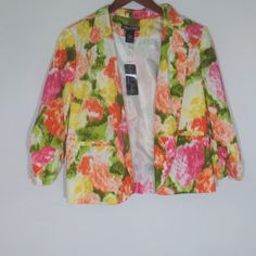 Olivia & Martin 3/4 Sleeve Lined Blazer Open Style, No Buttons, Multi Color Flower Print Fabric: 97% Cotton 3% Spandex Lining: 100% Polyester Color: Multi Color Print Size: Petite Large Measurements (Approx. Laying Flat) Pit To Pit: 18.5" Sleeve: 18.5" Length: 22.5" Condition: New W/O Tags No Flaws Thank You For Your Interest. Flower Print Fabric, Tweed Sport Coat, Macys Women, Leopard Print Blazer, Fitted Blazer Jacket, Suit Jackets For Women, Blue Tweed, Classic Suit, Color Flower