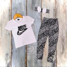 Nike Outfit For Girl With Headband White & Black Brand New Comfortable Outfit Nike Black Summer Sets, Trendy White Cotton Sets, White Cotton Sets With Matching Headband, Nike Casual White Sets, Nike White Casual Sets, White Nike Casual Sets, Casual White Nike Sets, Nike White Sets For Spring, White Stretch Playwear Sets