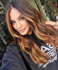 Which Hair Colour, Balayage Brunette, Brown Blonde Hair, Hair Color Balayage, Hair Inspiration Color, Grunge Hair, Brunette Hair