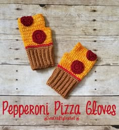 two crocheted oven mitts sitting on top of a wooden table with the words pepperoni pizza gloves