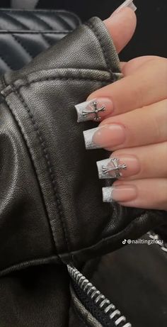 Cross Nails Acrylic Short, Black French Tip Nails Square With Rhinestones, Nails Acrylic With Cross Charm, Square Acrylic Nails Cross, Nail Designs Cross Charm, Nails Inspiration Back To School, White French Tip With Cross Charm, French Nail Tips Colors, Acrylic Nails Cross Charms