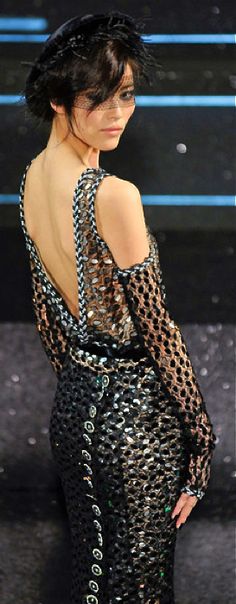 Chanel Black Elegance, Poppy Delevingne, Chanel Cruise, Chanel Couture, Chanel Haute Couture, Claudia Schiffer, Chanel Vintage, Chanel Fashion, Classy And Fabulous