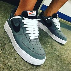 Gucci Men Shoes White Nike Shoes Blue, Nike Shoes Air Force, Tenis Nike, Mens Nike Shoes, Swag Shoes