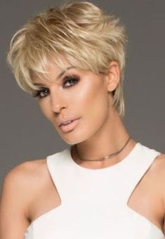 elegant and adorable eye-catching anti-aging short hair cuts Short Spiky Hairstyles, Short Sassy Hair, Short Hair Older Women