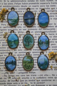 Hand painted pendants, varied landscapes. Acrylic on durable metal, covered with resin for a better finish and durability. Write to me via etsy messages or email sinaliasss@gmail.com to send me the image you would like to capture on the pendant. I also paint pets! However, you must consider that the details must adapt to the miniature format.  The box inside is 2 cm x 1.3 cm. The chain is a sample! All lovingly wrapped, perfect for giving as a gift. Hand Painted Resin Pendant Jewelry, Elegant Hand Painted Pendant Necklaces, Blue Hand Painted Round Pendant Jewelry, Blue Hand Painted Round Pendant Necklace, Painted Pendants, Nature-inspired Hand Painted Pendant Necklace, Hand Painted Pendant, Pretty Rings, Gmail Com