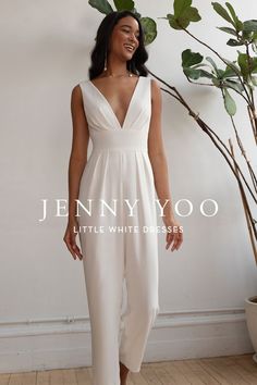 The Skylar jumpsuit is a chic and modern alternative the idea of a “little white dress”. She features a flattering v neck and fitted cummerbund waist, with a straight leg and every girl’s favorite, pockets! Elegant Fitted V-neck Jumpsuits And Rompers, Elegant V-neck Jumpsuit For Date Night, Fitted White V-neck Jumpsuits And Rompers, Elegant V-neck Jumpsuits And Rompers For Spring, Elegant V-neck Jumpsuits And Rompers For Summer, Elegant Party Jumpsuit With Surplice Neckline, Elegant Party Jumpsuits And Rompers With Surplice Neckline, Elegant Fitted Jumpsuits And Rompers With Surplice Neckline, Chic Spring Jumpsuits With Surplice Neckline