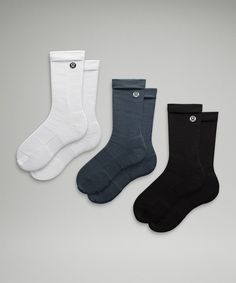 Its The Little Things That Count, Like These Socks With Integrated Cushioning For All-Day Comfort. Designed For Casual. Terrytoe Cushioning Extends Over Your Toes For A Layer Of Protection. 360 Degree Arch Support. Left And Right Toe Construction For A Comfortable Fit. | Men's Daily Stride Ribbed Comfort Crew Socks 3 Pack Lululemon Gifts, Tank Top Skirt, Running Accessories, Leggings Hoodie, Lululemon Men, Men's Socks, Yoga Accessories, Lulu Lemon, Wallet Pouch