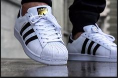 Tênis Adidas Superstar Femenino Adidas Super, Man Model, Adidas Fashion, Shoes Outlet, Sneaker Collection, Skateboarding