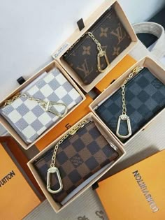 Τσάντες Louis Vuitton, Louis Vuitton Purses, Cheap Purses, Key Pouch, Handbags Affordable