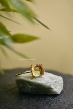 Natural Citrine Ring Gold Citrine Ringsolitaire Stacking | Etsy Citrine Birthstone Ring, Citrine Birthstone, Deco Rings, Ring Square, Nature Ring, Ringe Gold, Ethical Jewelry, Citrine Ring, Natural Citrine