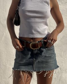 Mini Skirt Summer, Fashionista Style, Beauty Dress, Fashion Mistakes, Summer Fits, Looks Style, Looks Vintage, Spring Summer Outfits, Outfits Casuales