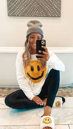 Leopard Smiley Face Sweatshirt (2 Colors) – Gunny Sack and Co Smiley Face Photoshoot, Smiley Face Pajamas, Smiley Face Fashion, Trendy Smiley Face Tops For Loungewear, Trendy Smiley Face Loungewear Tops, Casual Winter Tops With Smiley Face, Casual Smiley Face Winter Tops, Casual Winter Sweatshirt With Smiley Face, Casual Smiley Face Winter Sweatshirt