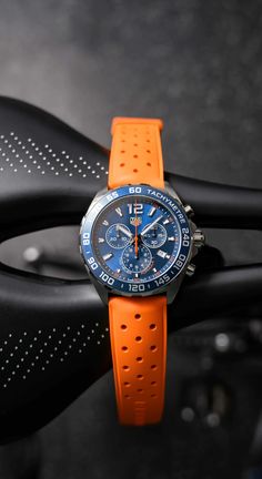 TAG HEUER FORMULA 1 Quartz Men - CAZ1014.FT8028 Best Military Watch, Orange Watches, Tag Heuer Formula 1, Vintage Swatch Watch, Tag Heuer Formula, Classy Watch, Black Men Fashion Casual, Tag Heuer Watch, Latest Watches