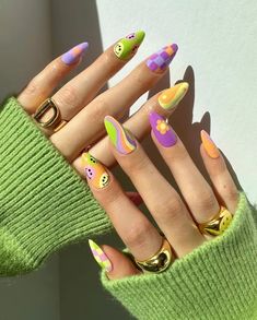 10 Nail Trends That Will Be Huge in 2024 Rainbow Nails Design, Neon Nail Designs, Ombre Manicure, Nail Color Trends, Ombre Nail, Classic Nails, Bright Nails, Rainbow Nails