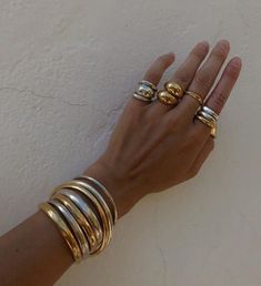 Stunning Fashion, Body Chains, Mixed Metal Jewelry, Dope Jewelry, Chunky Jewelry, Stacked Jewelry, Jewelry Lookbook, Dream Jewelry, Vintage Bracelets