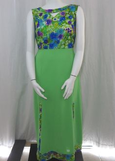 Brand: Melwine of Miami Size: No tagged size, but measures as a modern medium. Please see measurements above. No defects. Metal Rear Zipper. Green Retro Maxi Dress With Floral Print, Green Maxi Dress With Vibrant Print, Caroline King, 1970s Style Green Floral Print Dress, Green V-neck Dress With Vibrant Print, 1970s Green Floral Print Dress, Purple Teal, Maxi Dress Green, Cotton Sweater