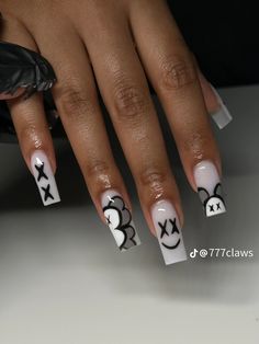 Nail Art Designs For Black Skin, Nail Art Designs Black Colour, Simple Nails Design Square, Simple Nails Design Black, White Nails With Black Designs Simple, Black And White Kaws Nails, Kaws Nails Black, Cool Nail Inspo 2024 Square, Street Art Nails