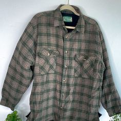 Ozark Trail - Vtg Brown Tan & Green Quilted Flannel Shirt Jacket, Mens Large Pre-Owned But In Great Condition. Some Light Wear From Normal Use, No Rips, Holes Or Stains. Single Stitch, Usa Shirt Tag Ripped Off. Heavy Baggy Flannel, Size Large Is An Estimate, See Measurements For Exact Sizing. - All Items Are All Carefully Examined, Measured, And Stored In A Smoke Free Environment. - I Do My Absolute Best To Describe The Product Accurately And Measure Appropriately At The Time Of Listing, If A Pr Green Flannel Men, Vintage Style Tops With Button Closure For Outdoor, Vintage Fall Outdoor Tops, Vintage Fall Tops For Outdoor, Vintage Tops For Fall Outdoor, Vintage Plaid Outerwear For Outdoor, Vintage Flannel Shirt With Pockets, Vintage Collared Flannel Shirt For Winter, Flannel Men